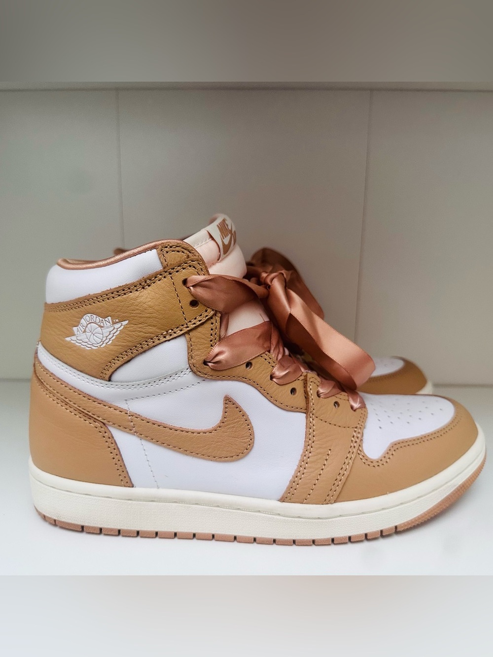 Women’s Nike Air Jordan 1 Retro High OG "Praline"
